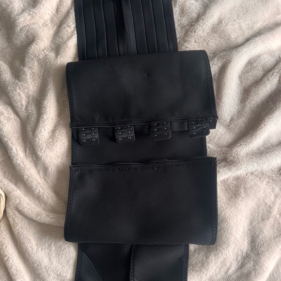 Black Waist Trainer - Picture 4 of 5